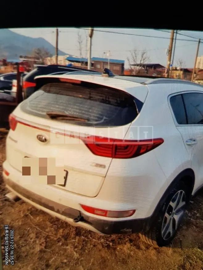Photo 2 of 13: 2016 Kia Sportage 2.0, VIN KNAPR813BGK032942 — Korean insurance auction