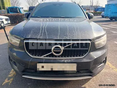 Photo 1 of 32: 2019 Volvo XC40T4 AWD — Korean insurance auction