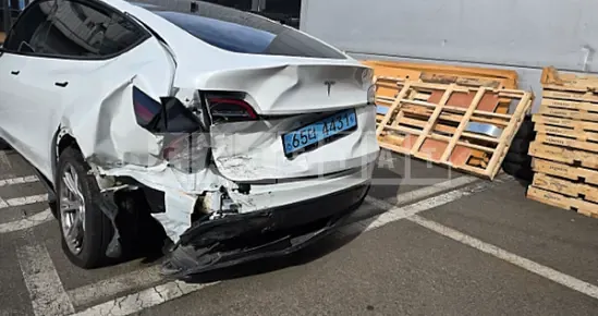 Photo 2 of 14: 2024 Tesla Model Y RWD, VIN LRWYGCFSXRC208016 — Korean insurance auction