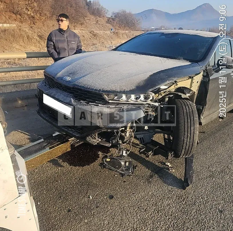 Photo 2 of 9: 2020 Kia K5, VIN KNAG241BBLA054076 — Korean insurance auction