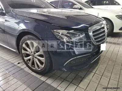 Photo 1 of 17: 2019 Mercedes-Benz E220, VIN WDDZF0EB0KA661563 — Korean insurance auction