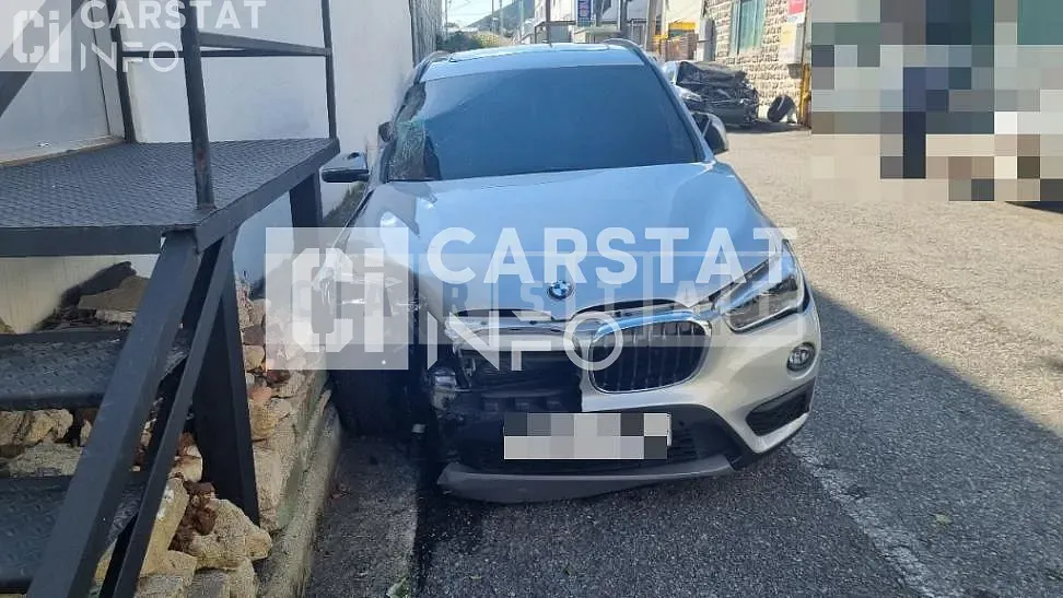 Photo 2 of 8: 2017 BMW X1 xDrive18d, VIN WBAHT9104H5J10008 — Korean insurance auction