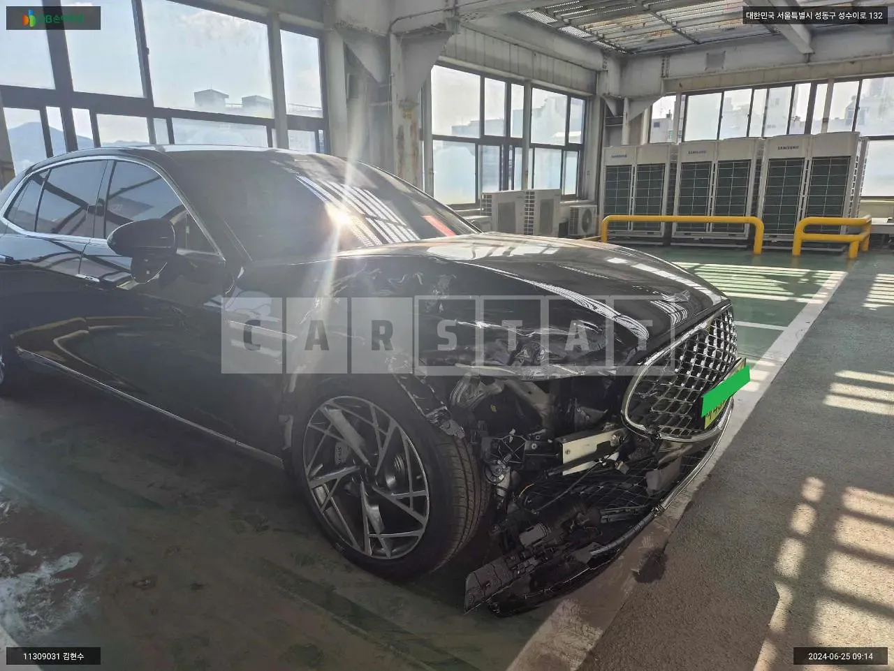 Photo 2 of 11: 2024 Genesis G90, VIN KMTFA41DDRU040853 — Korean insurance auction