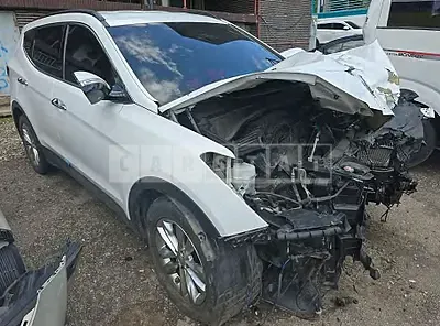 Photo 1 of 6: 2018 Hyundai Santa Fe — Korean insurance auction
