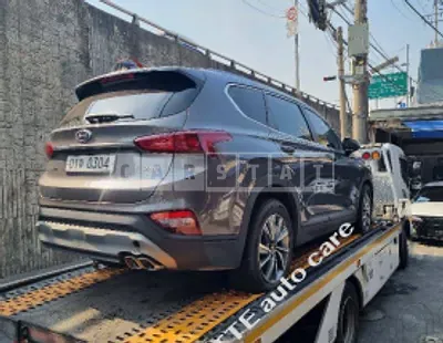 Photo 1 of 18: 2019 Hyundai Santa Fe, VIN KMHS281BBKU174440 — Korean insurance auction