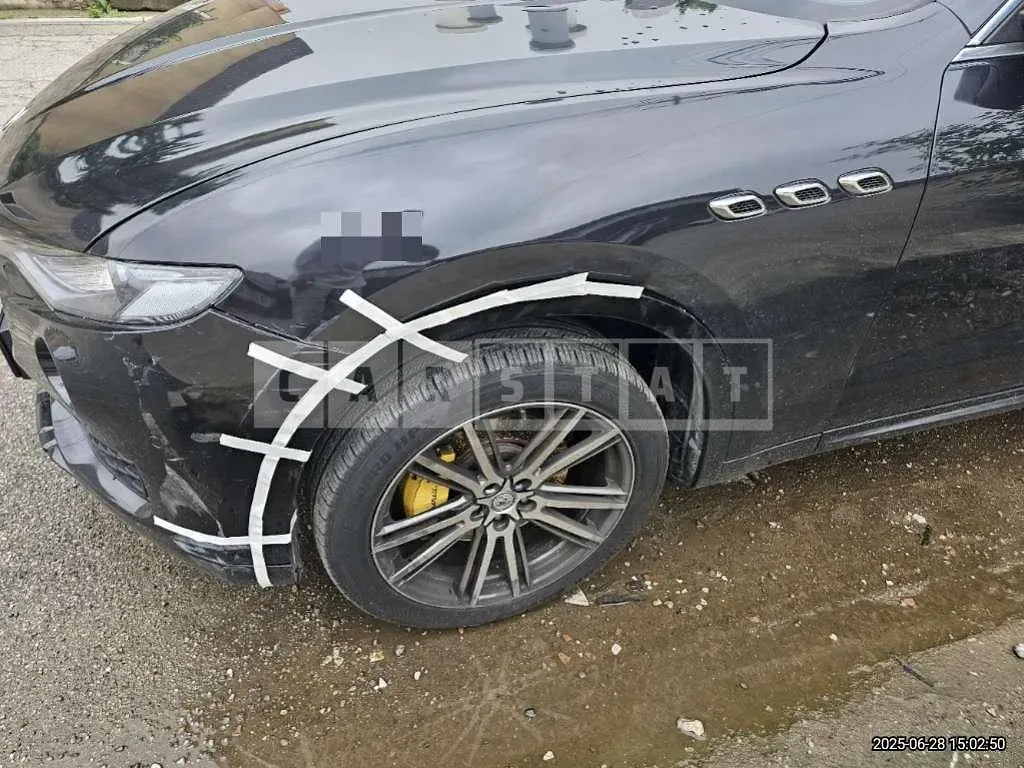 Photo 2 of 14: 2017 Maserati (parts) Levante Diesel Headlamp — Korean insurance auction