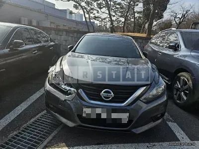 Photo 1 of 24: 2017 Nissan Altima 2.5, VIN 1N4AL3AP3HC284989 — Korean insurance auction