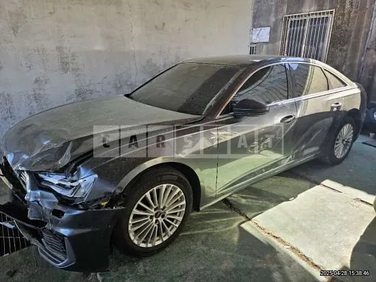 Photo 2 of 18: 2021 Audi A6 45 TFSI — Korean insurance auction