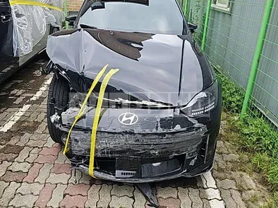 Photo 1 of 42: 2022 Hyundai IONIQ 6 Long Range — Korean insurance auction