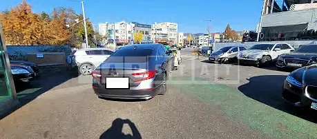 Photo 2 of 12: 2018 Honda Accord Hybrid, VIN 1HGCV3690JA510196 — Korean insurance auction