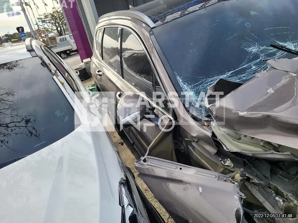 Photo 2 of 15: 2018 Hyundai Santa Fe 2.0 (4WD) — Korean insurance auction