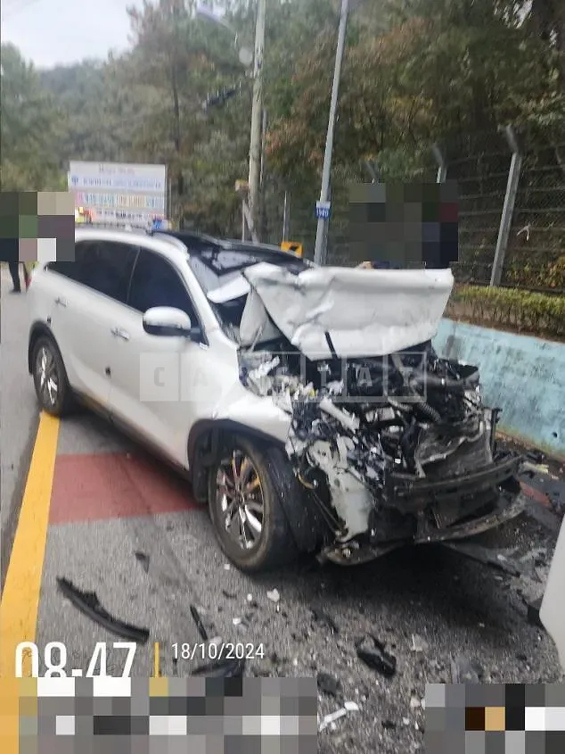 Photo 2 of 7: 2017 Kia Sorento 2.0 — Korean insurance auction