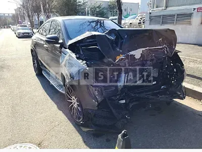 Photo 1 of 19: 2022 Mercedes-Benz GLE400d 4Matic Coupe, VIN W1NFD2DB8NA716340 — Korean insurance auction