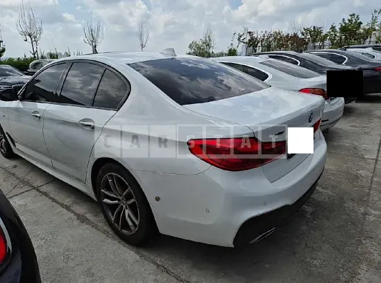 Photo 2 of 19: 2017 BMW 520d xDrive — Korean insurance auction