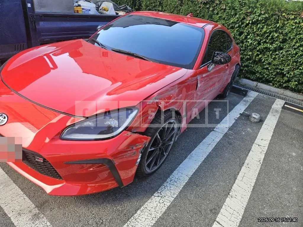 Photo 2 of 7: 2022 Toyota GR86 — Korean insurance auction