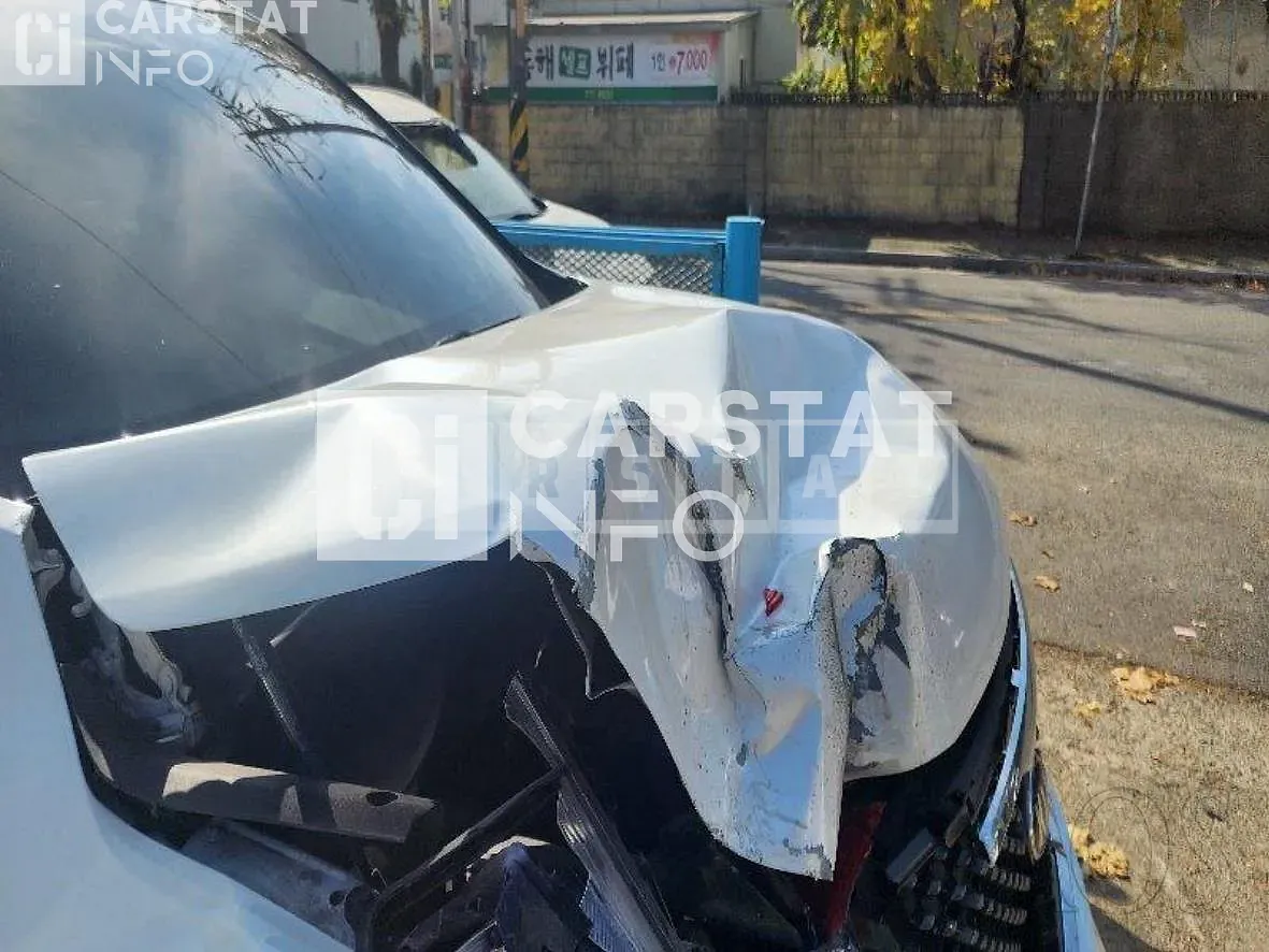 Photo 2 of 26: 2016 Kia Sorento 2.0 — Korean insurance auction