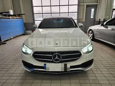 Photo 1 of 41: 2022 Mercedes-Benz E350 4Matic, VIN W1KZF8GB1NB053612 — Korean insurance auction
