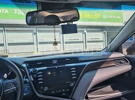 Photo 2 of 13: 2019 Toyota Camry Hybrid, VIN JTNB21HK8K3022422 — Korean insurance auction