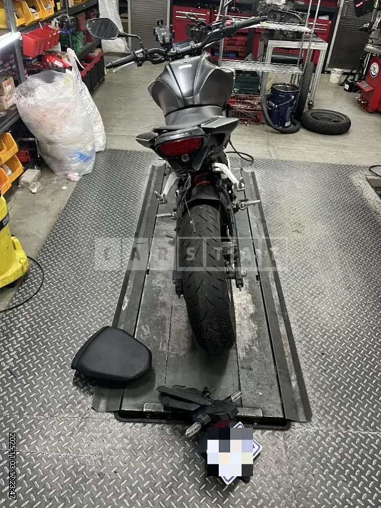 Photo 2 of 9: 2017 Honda (Two-Wheel) Civic 125R — Korean insurance auction