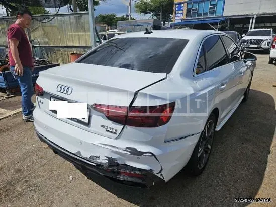 Photo 2 of 6: 2021 Audi A4 40 TDI quattro — Korean insurance auction
