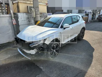 Photo 1 of 6: 2021 Volvo XC40B4 AWD, VIN YV1XZK92CM2599013 — Korean insurance auction