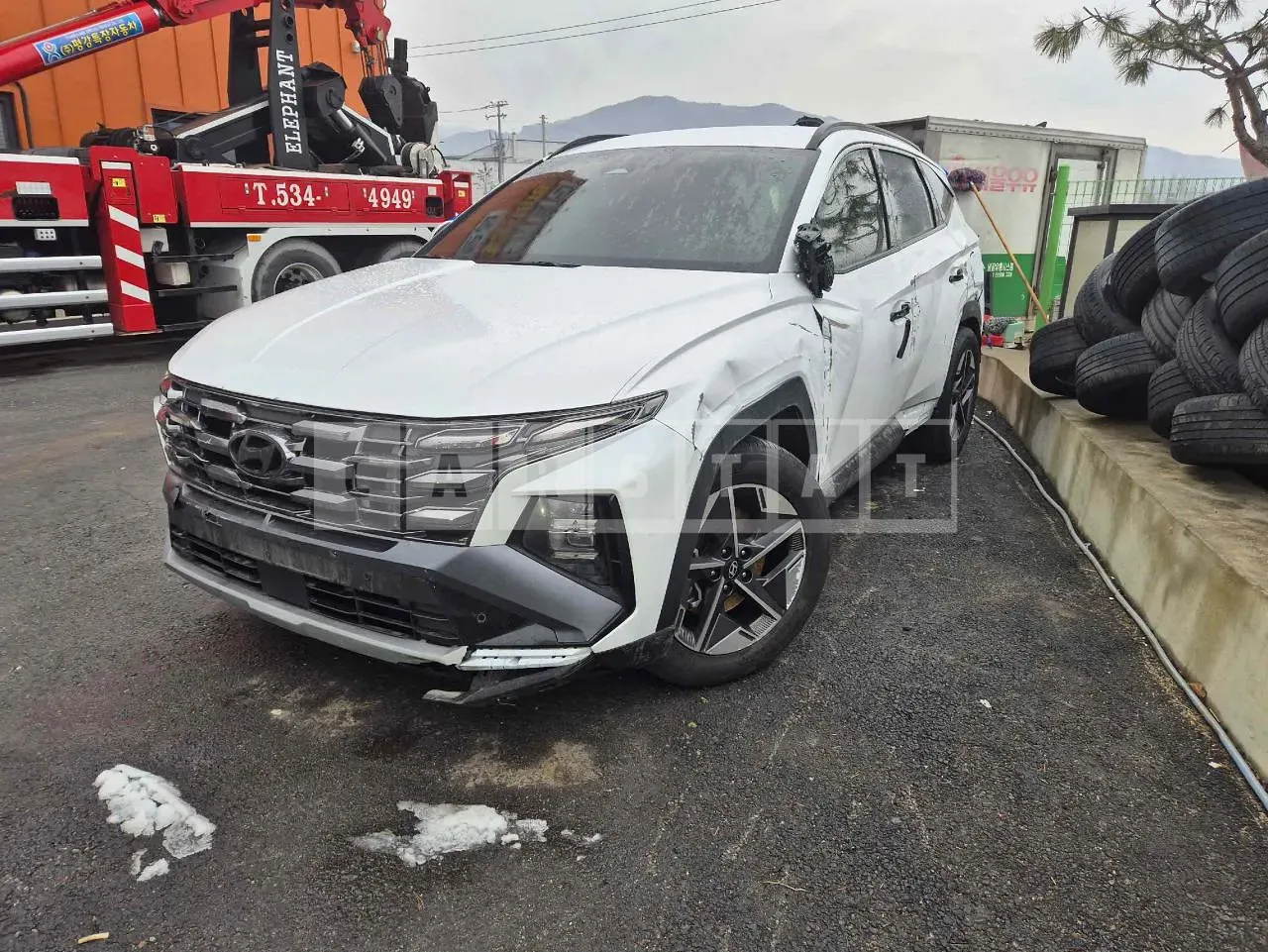 Photo 2 of 24: 2024 Hyundai Tucson, VIN KMHJE81CBRU384698 — Korean insurance auction