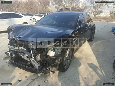 Photo 1 of 24: 2022 Genesis G90, VIN KMTFA41DDPU021368 — Korean insurance auction