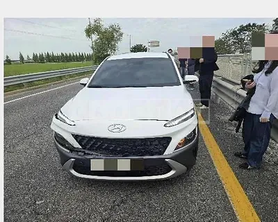 Photo 1 of 10: 2022 Hyundai Kona — Korean insurance auction