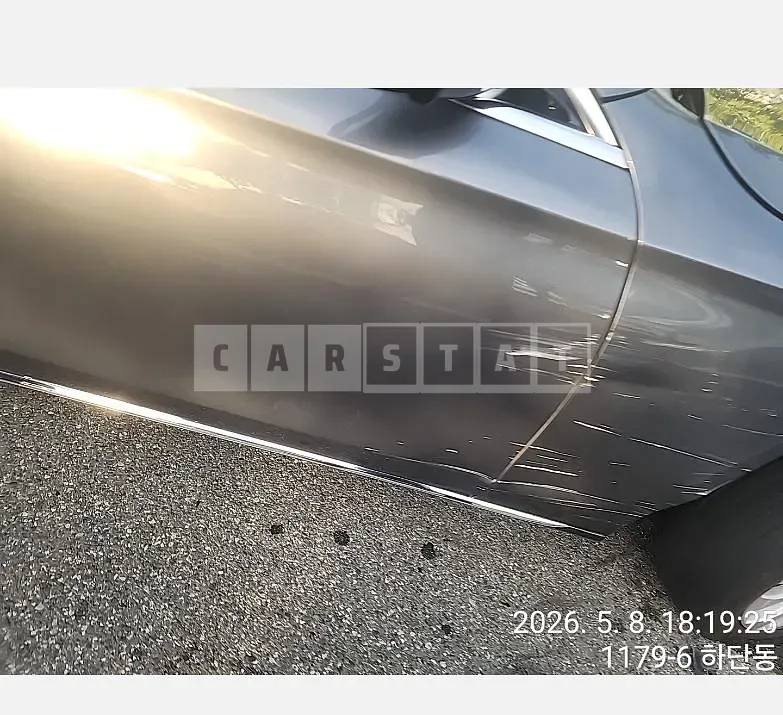 Photo 2 of 9: 2019 Mercedes-Benz E300 — Korean insurance auction
