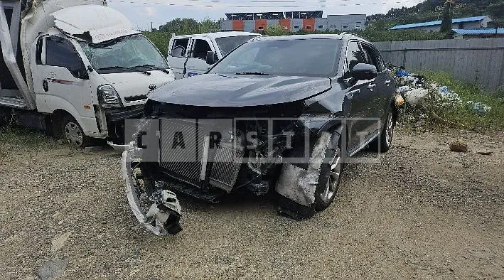 Photo 2 of 13: 2020 Kia Sorento 2.2 (4WD) — Korean insurance auction