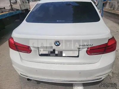 Photo 1 of 24: 2018 BMW 320i, VIN WBA8A9100JAE92138 — Korean insurance auction