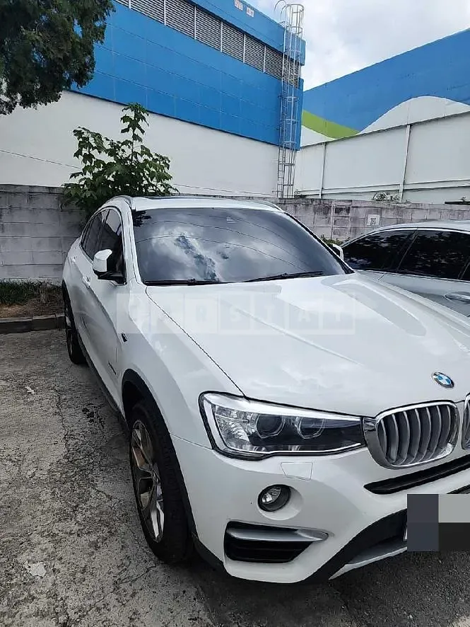 Photo 2 of 11: 2017 BMW X4 xDrive20d, VIN WBAXX1102H0T39396 — Korean insurance auction
