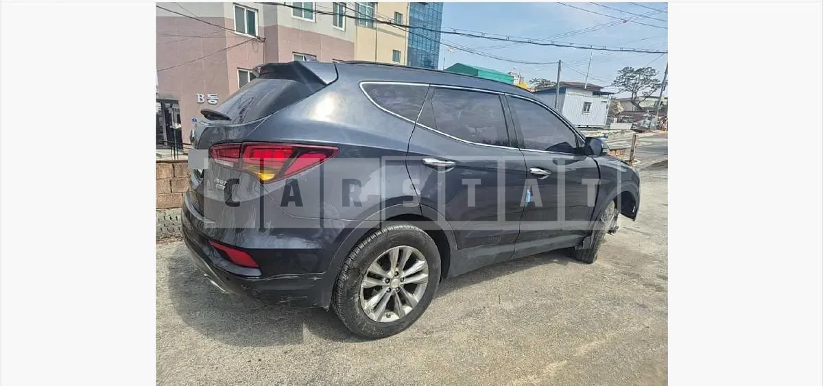 Photo 2 of 9: 2016 Hyundai Santa Fe 2.0 (4WD) — Korean insurance auction