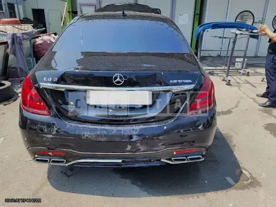 2019 Mercedes-AMG S63 4Matic + L