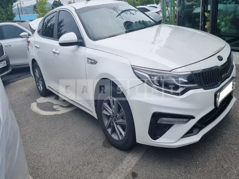 Photo 2 of 30: 2018 Kia K5, VIN KNAGS416BKA299446 — Korean insurance auction