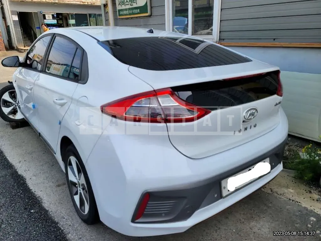 Photo 2 of 10: 2017 Hyundai Modern Ionic Electric, VIN KMHC851HFHU003257 — Korean insurance auction