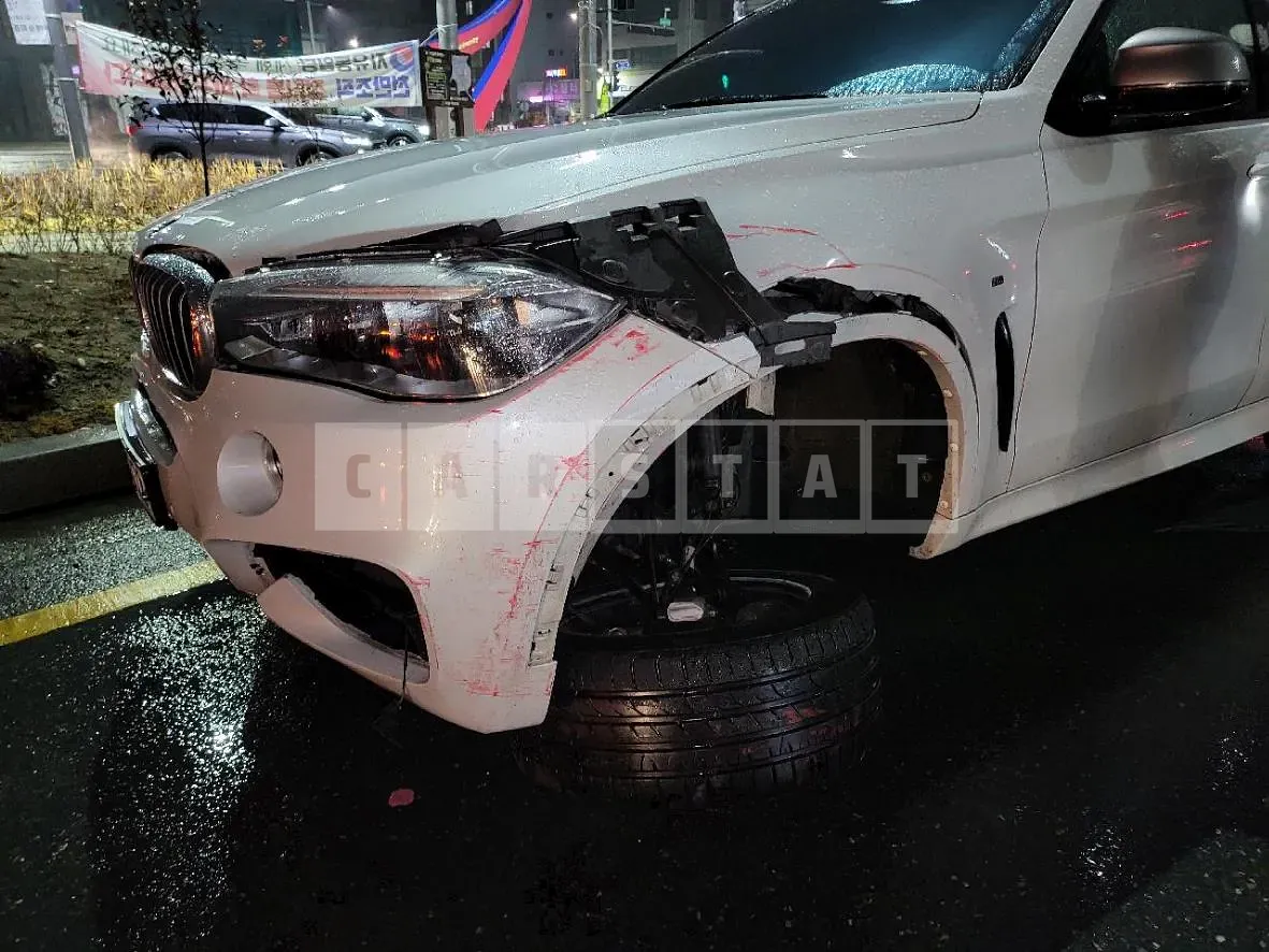 Photo 2 of 66: 2017 BMW X6 M50d — Korean insurance auction