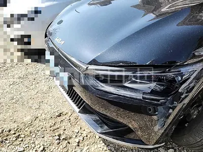 Photo 1 of 29: 2023 Kia EV6 Long Range Earth — Korean insurance auction