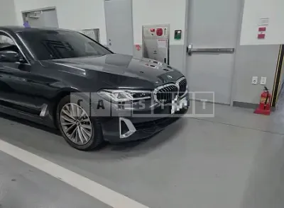 Photo 1 of 9: 2021 BMW 530i, VIN WBA71BH01MWW97495 — Korean insurance auction
