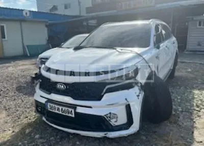 Photo 1 of 27: 2021 Kia Sorento, VIN KNARK81GBMA026010 — Korean insurance auction