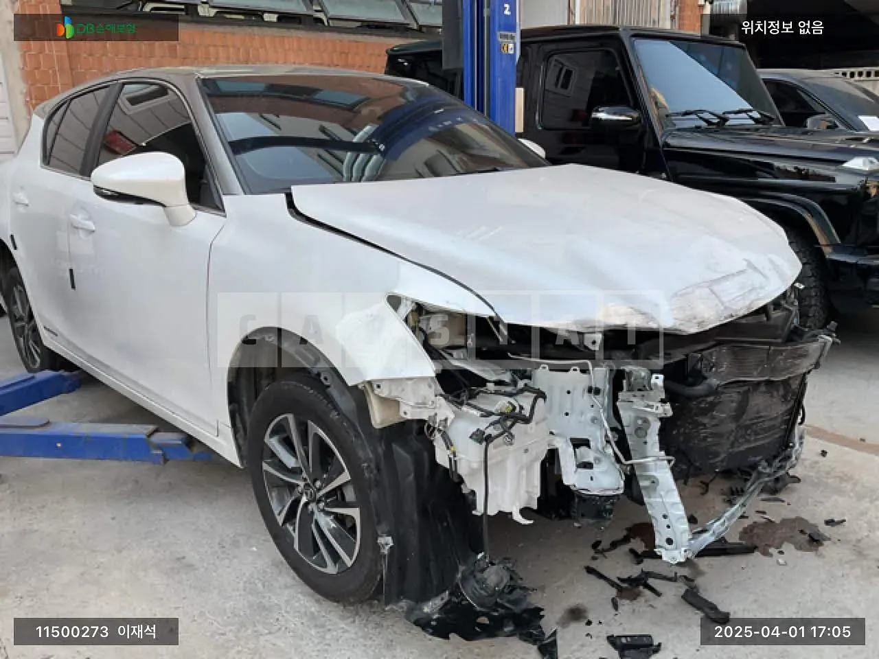 Photo 2 of 36: 2017 Lexus CT200h, VIN JTHKD5BH0J2318072 — Korean insurance auction