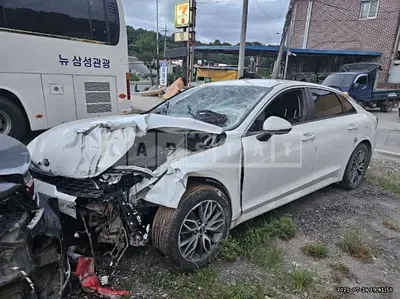 Photo 1 of 9: 2020 Kia K5 — Korean insurance auction