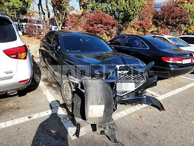 Photo 1 of 12: 2020 Genesis G90 3.8 — Korean insurance auction