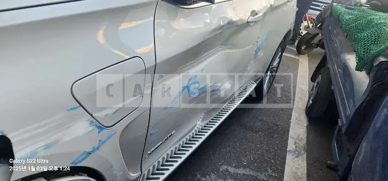 Photo 2 of 9: 2016 BMW X5 — Korean insurance auction