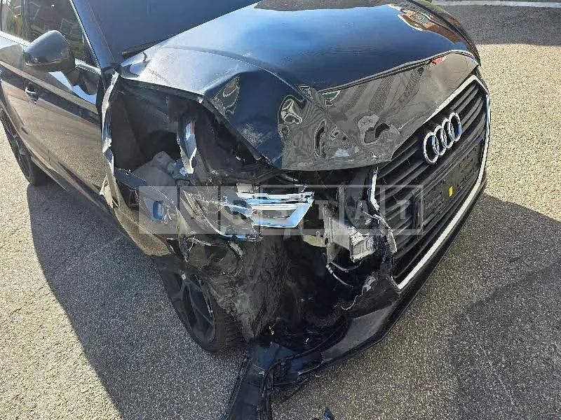 Photo 2 of 13: 2018 Audi A3 40 TFSI, VIN WAUZZZ8V5J1073102 — Korean insurance auction