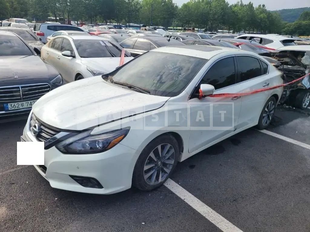 Photo 2 of 12: 2017 Nissan Altima 2.5, VIN 1N4AL3AP9HC116144 — Korean insurance auction