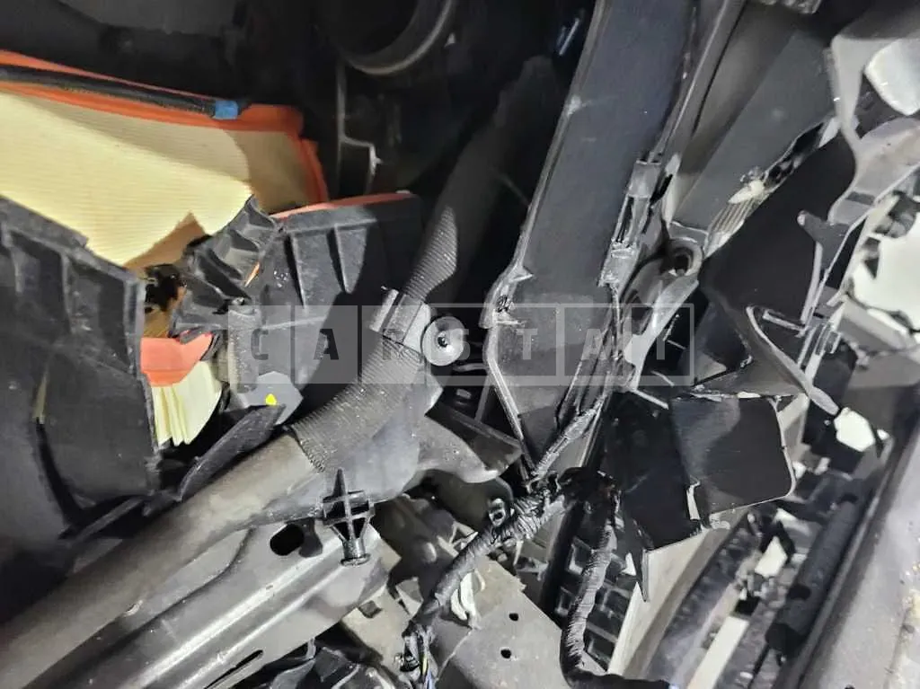 Photo 2 of 43: 2018 Land Rover Range Rover Bella D300, VIN SALYA2BKXJA703734 — Korean insurance auction
