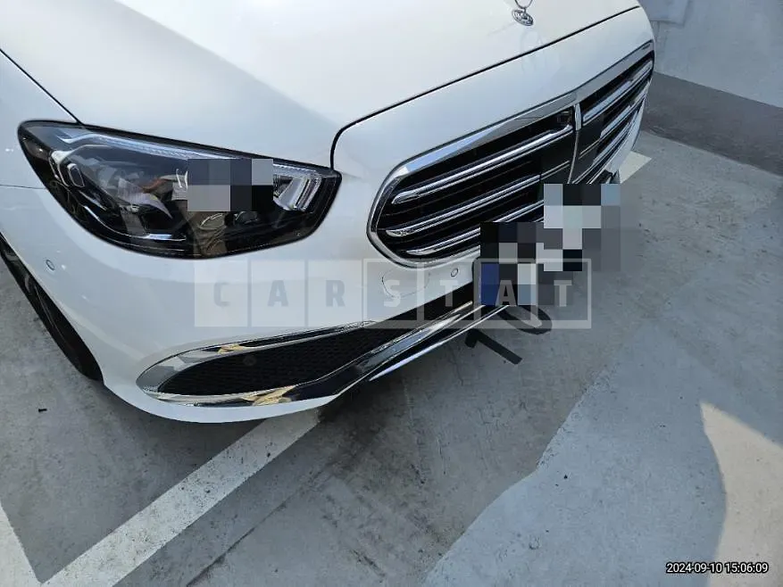 Photo 2 of 30: 2021 Mercedes-Benz E300 e 4Matic — Korean insurance auction