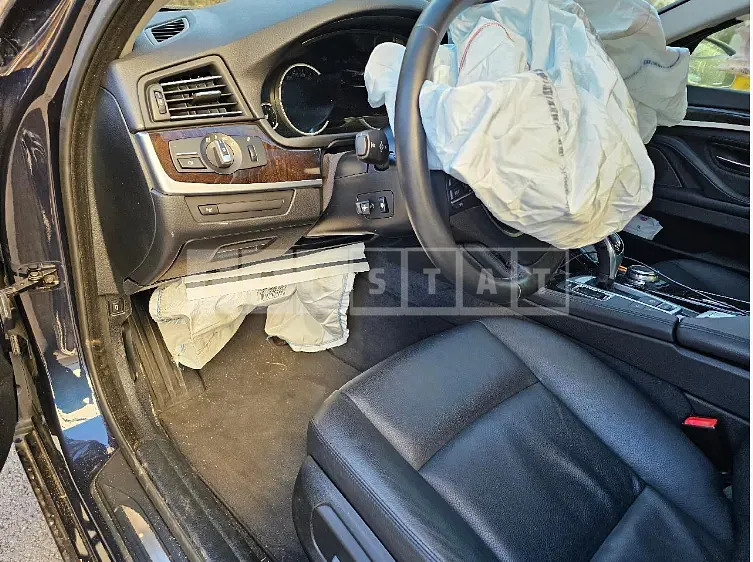 Photo 2 of 17: 2015 BMW 528i, VIN WBA5A5105FD940033 — Korean insurance auction