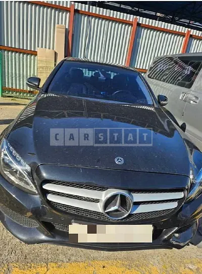 Photo 1 of 25: 2018 Mercedes-Benz C200d — Korean insurance auction